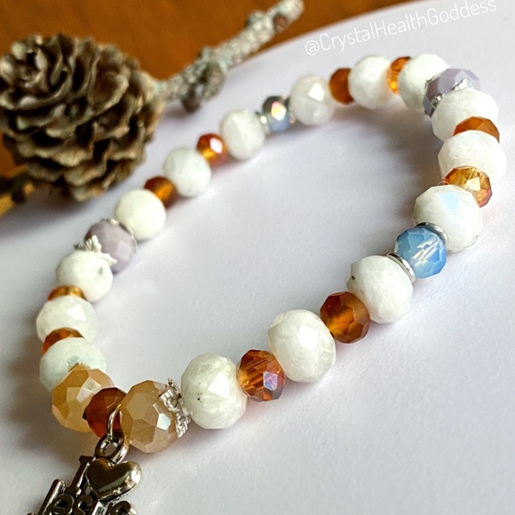 I Love Jesus Austrian Crystals Bracelet - Picture 6 of 8